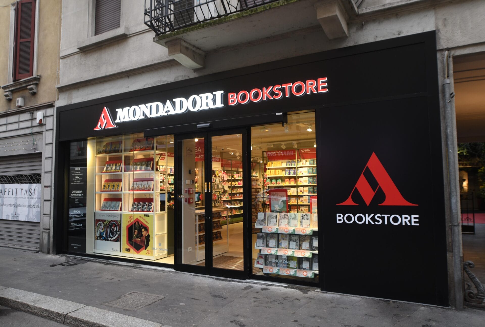 Mondadori bookstore